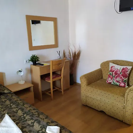 Къща за гости Pepina Обзор