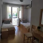 Pepina بيت ضيافة ابزور