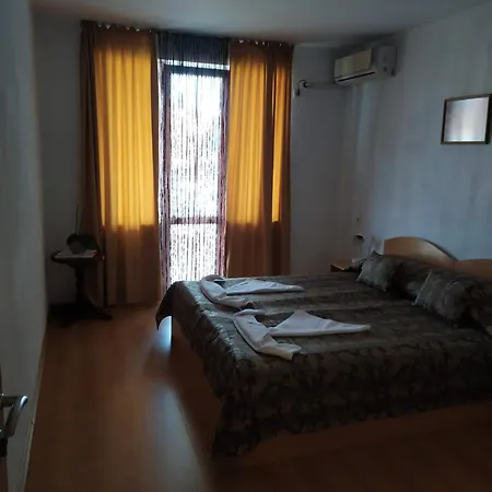 Pepina بيت ضيافة ابزور